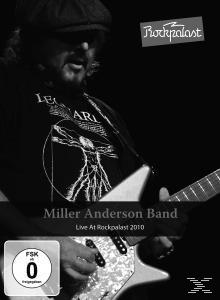 Miller Anderson Band, Live-Performance, spielt Gitarre. DVD-Cover.