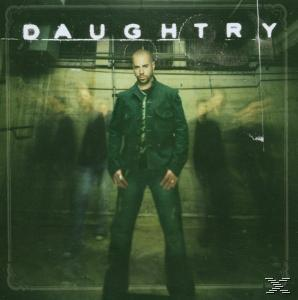 Daughtry-Albumcover mit dem Bandmitglied, das vorne steht. Andere Mitglieder sind verschwommen. Grüner Hintergrund.