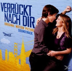 Albumcover mit einem sich umarmenden Paar, mit dem Titel 'Verrückt nach dir' auf blauem Grund.
