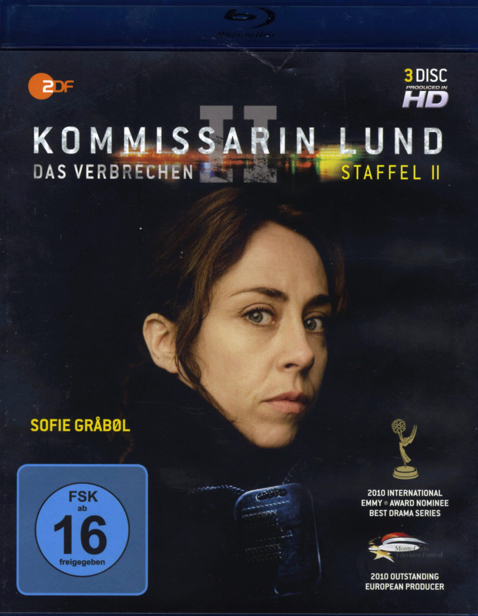 DVD-Cover: Kommissarin Lund, Staffel 2. Frauengesicht mit ernstem Ausdruck.