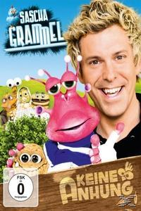 DVD-Cover mit Sascha Grammel und einer pinken Puppe. Titel: Keine Ahnung.