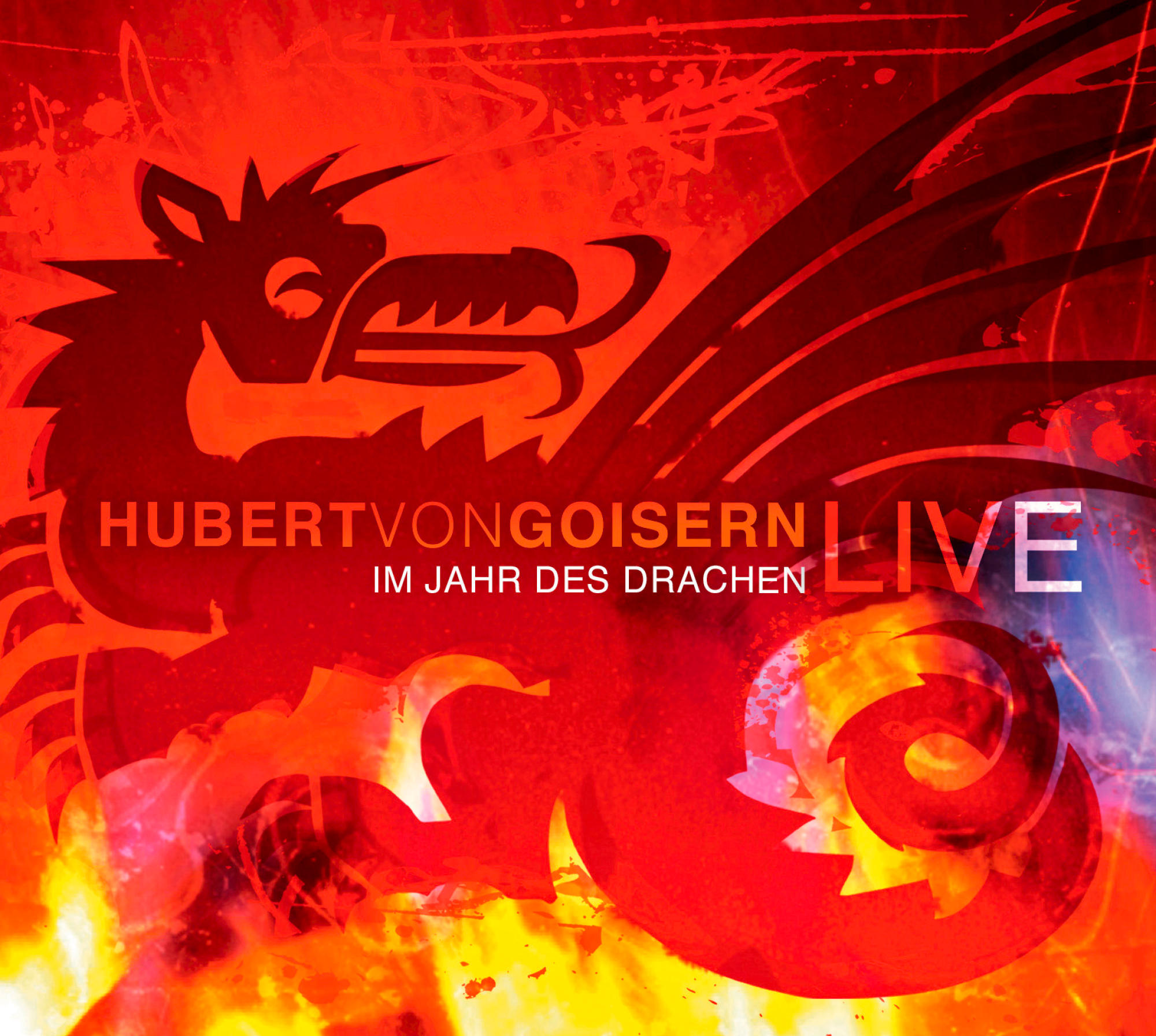 Albumcover mit rotem Drachen und Text. Feuriger Hintergrund.