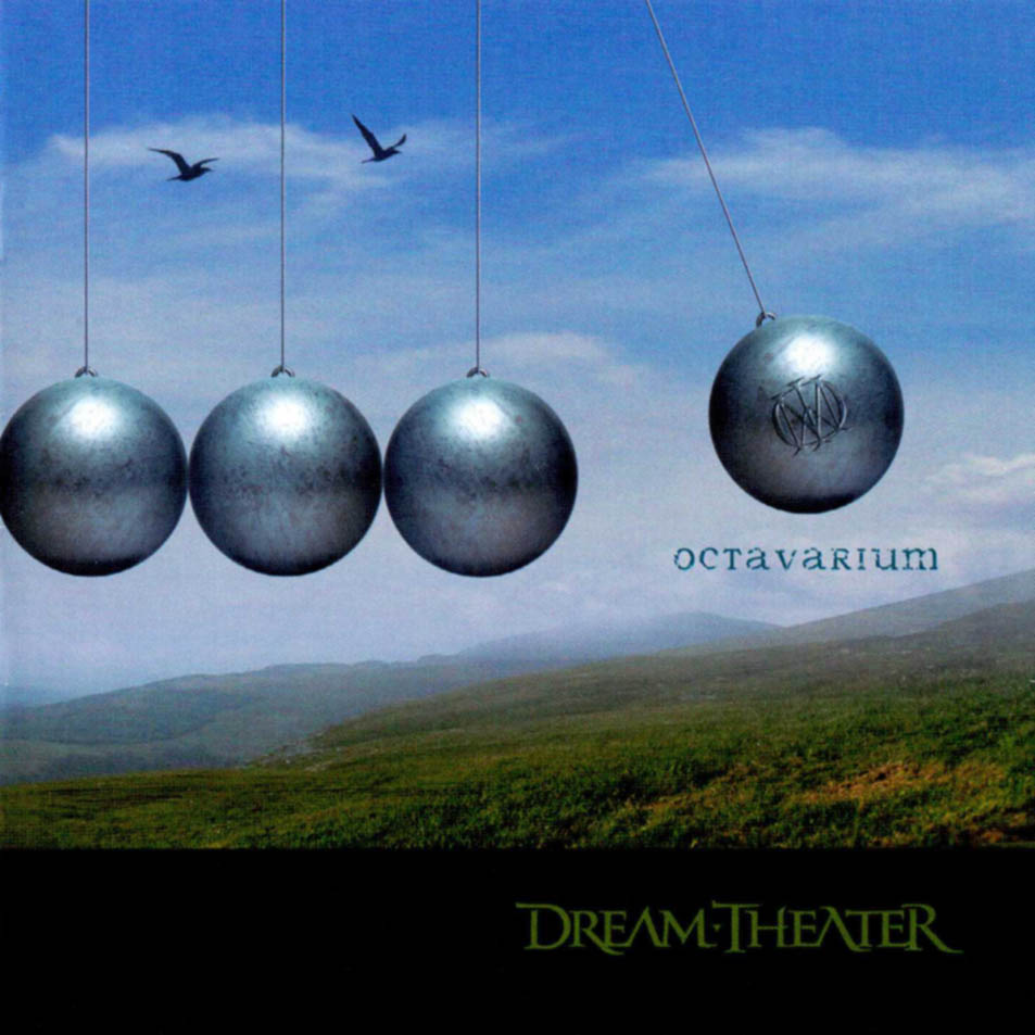 Album borító ezüst gömbökkel a levegőben, 'octavarium' és 'Dream Theater' felirattal a kék égen.