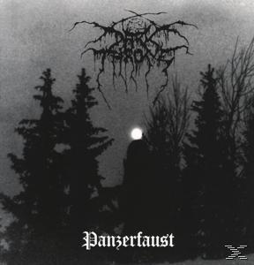 Albumcover in Schwarzweiß, Wald und dunkles Logo.