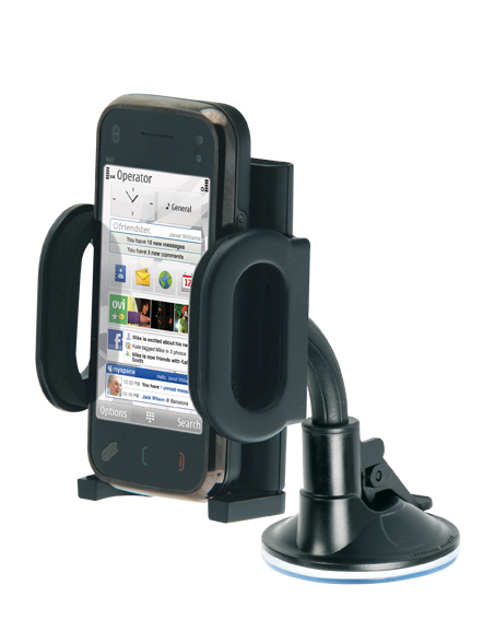 Schwarzes Handy in einer Autohalterung. Das Telefon zeigt eine Social-Media-App.