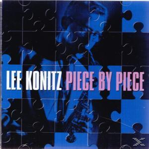 CD-borító: Lee Konitz szaxofonnal, kék puzzle-mintában. Cím: 'PIECE BY PIECE'.