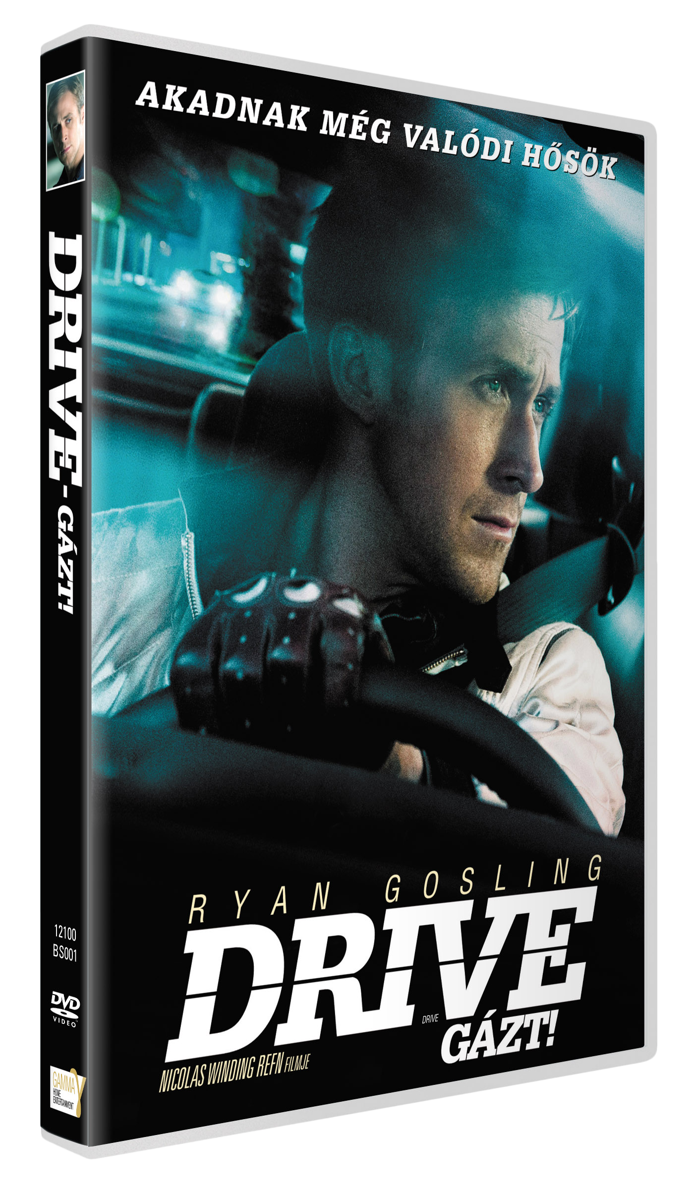 A Drive DVD borítója. Ryan Gosling a kocsiban, balra néz. Szöveg: Drive - Gázt! és Drive.