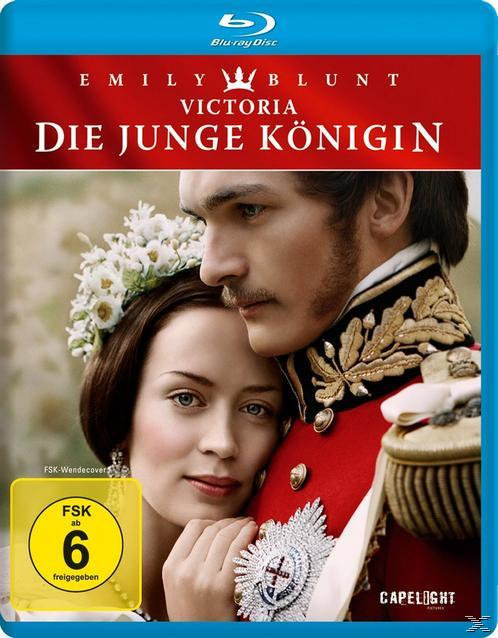 Blu-ray-Cover. Emily Blunt, Victoria, Die Junge Königin. Paar in königlicher Kleidung, FSK-Logo.