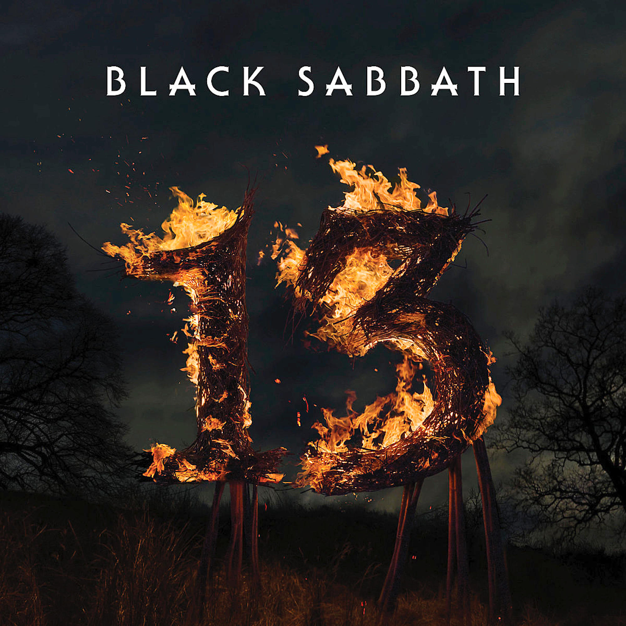 Black Sabbath Albumcover mit einer brennenden Zahl 13.