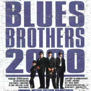 Blues Brothers 2000 Albumcover. Die Band in Anzügen mit dem Filmtitel auf einer Backsteinmauer.