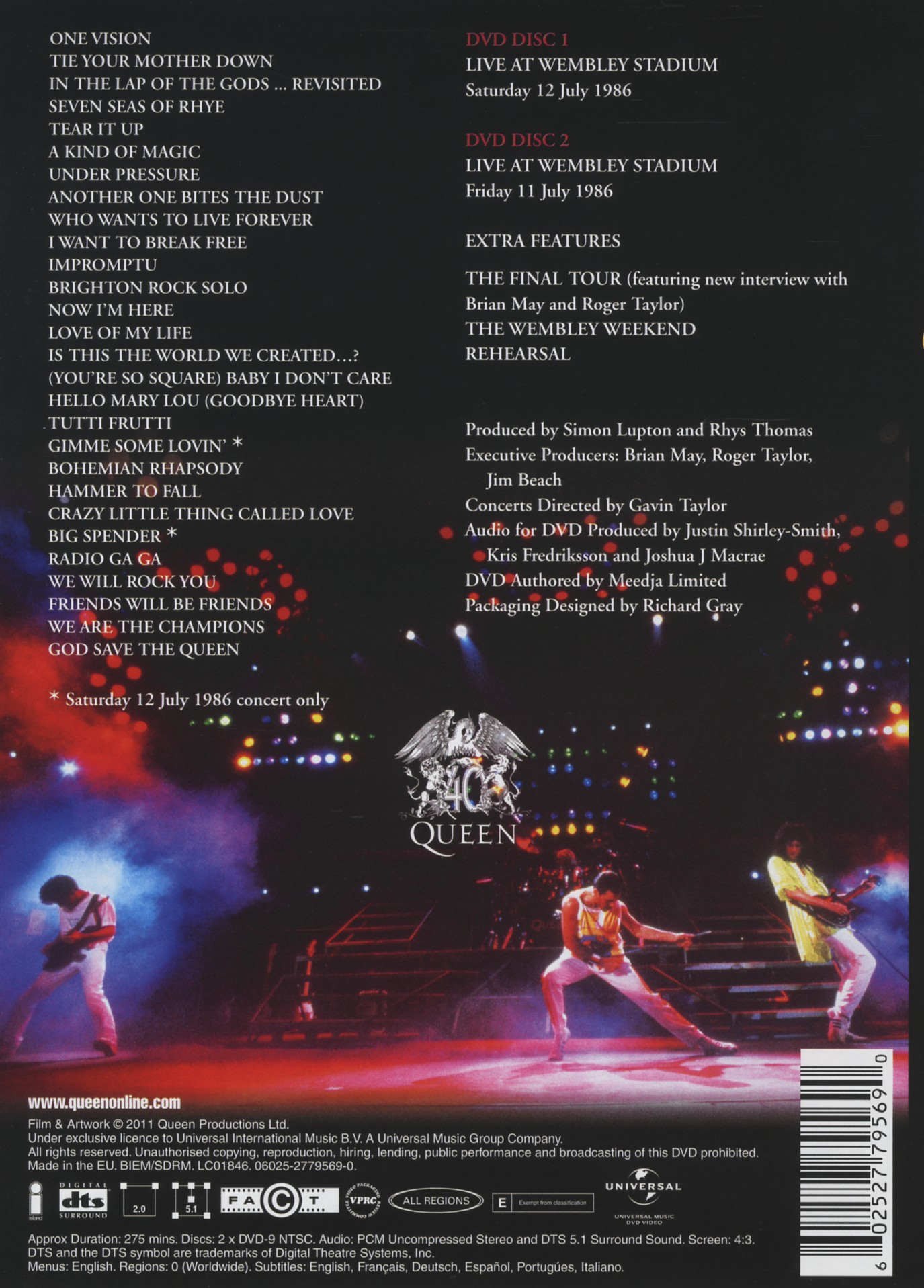 Queen DVD-Cover. Bandmitglieder auf der Bühne, mit Titellisten und Details.