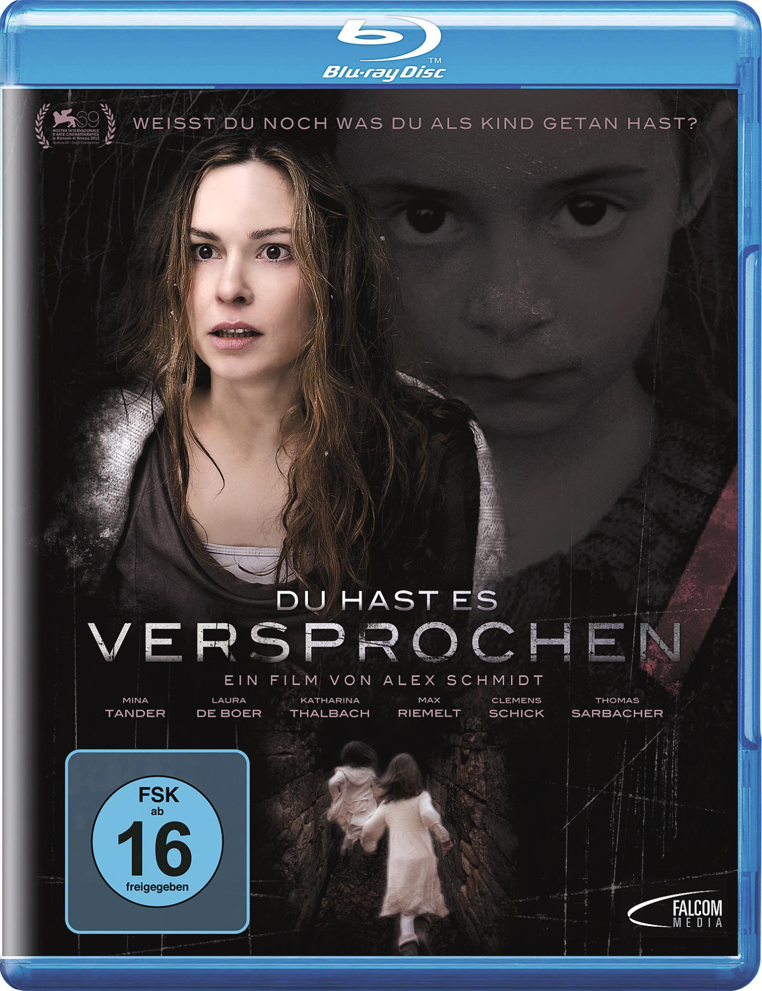 DVD-Cover: Frau sieht ängstlich aus, Kind im Hintergrund. Titel: 'Du hast es versprochen'.