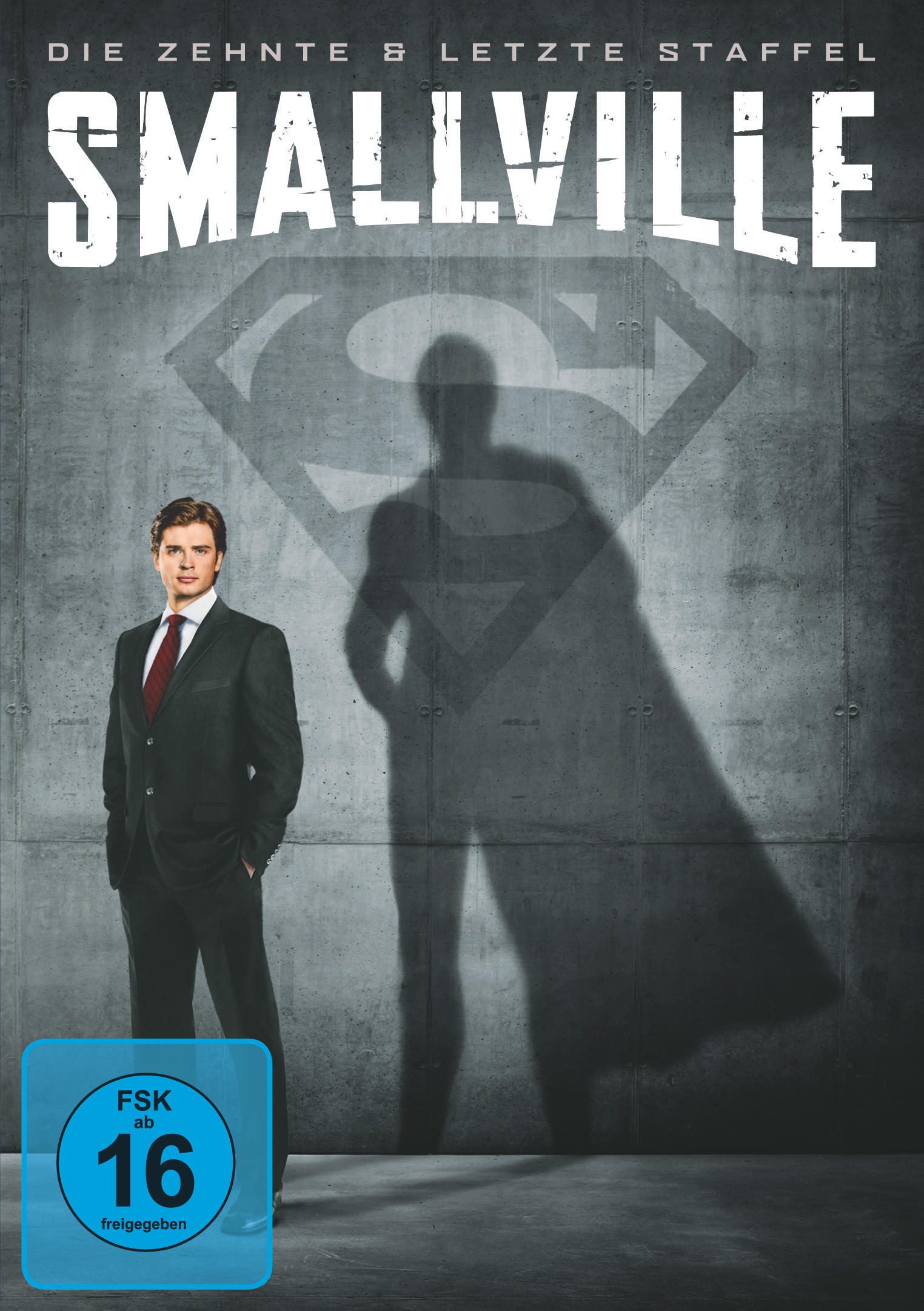 Mann im Anzug, Schatten von Superman. Text: Smallville.