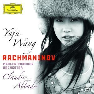 Yuja Wang Albumcover. Porträt mit Pelzmütze, roter Text.
