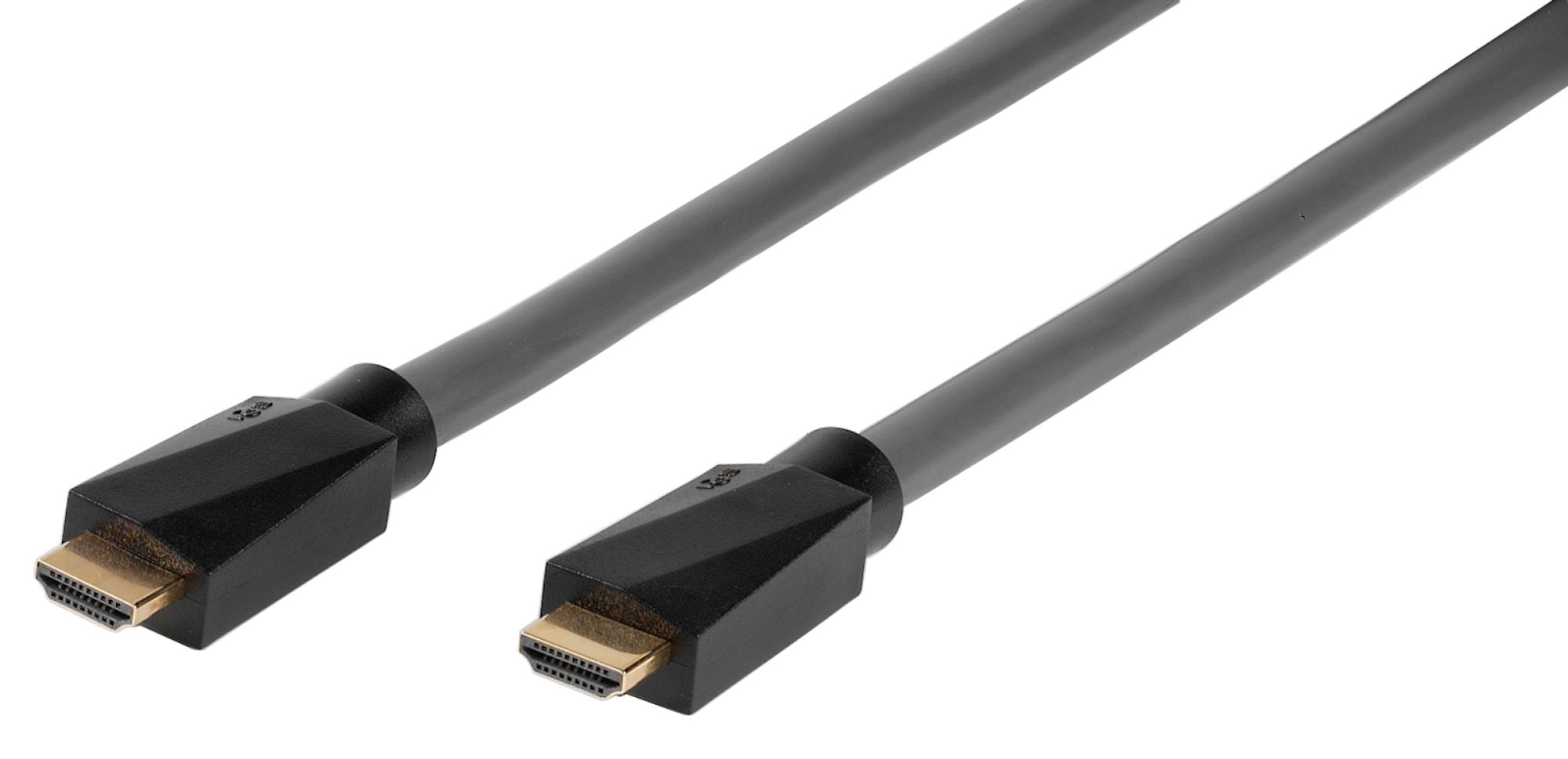 Siyah konektörlü ve altın renkli pimli iki gri HDMI kablosu. Beyaz zemin.