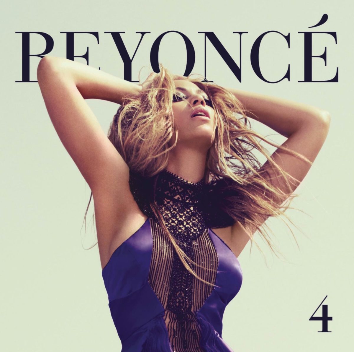 Beyoncé-Albumcover. Sie hat die Arme über dem Kopf und trägt ein lilafarbenes Kleid und ein schwarzes Spitzentop.