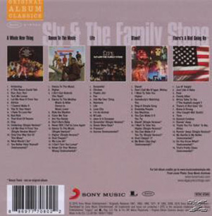 Album-Rückseite mit mehreren kleinen Albumcovern und einer US-Flagge.