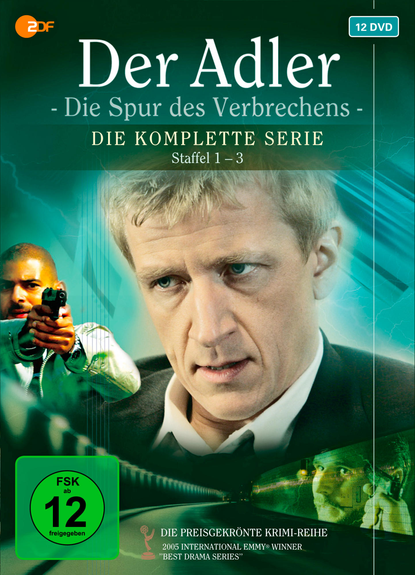 DVD-Cover von Der Adler, ein Mann mit einer Waffe und das Gesicht eines anderen Mannes. Die Serie ist geschrieben.