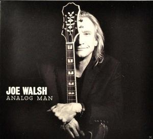 Albumcover mit Joe Walsh, der eine Gitarre hält, in Schwarzweiß.