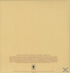 Einfarbiger gelber Hintergrund mit Text unten. Der Text ist klein und schwarz.