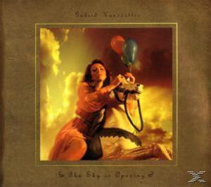 Albumcover mit einer Frau auf einem Pferd mit Luftballons. Die Szene spielt sich im Freien ab, goldene Qualität.