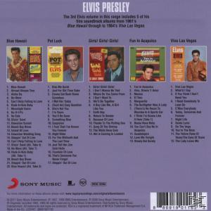 Albumcover mit Elvis Presley und Trackliste von 5 Alben.