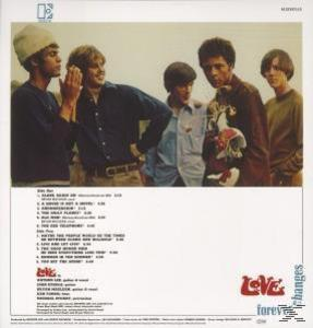 Albumcover. Sechs Männer in Kleidung der 60er, einer gestikuliert. Text: Love. Forever Changes.