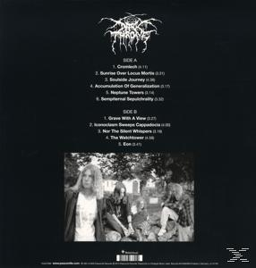 Schwarze Vinyl-Schallplatte mit Titelliste auf weißem Hintergrund. Bild von Bandmitgliedern auf einem Friedhof.