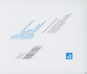 Album-Rückseite mit Songtiteln und Credits, mit diagonalem Text und einem Barcode.