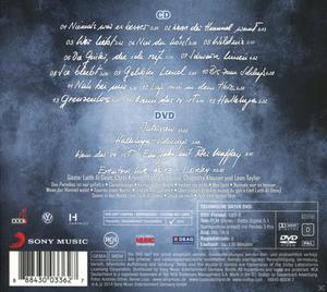 CD/DVD-Rückseite, dunkelblauer Hintergrund. Weißer Text mit Titelliste und Credits. Barcode und Logos unten.
