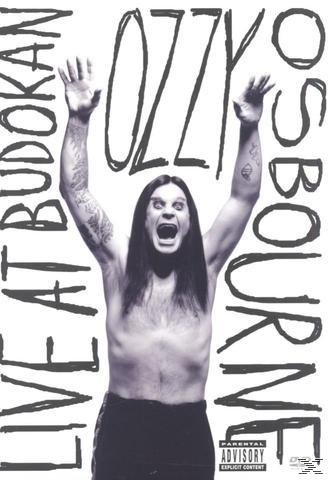 Ozzy Osbourne Albumcover. Ozzy ist oberkörperfrei mit erhobenen Armen.