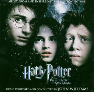 Filmcover von Harry Potter mit drei Charakteren im Schnee.