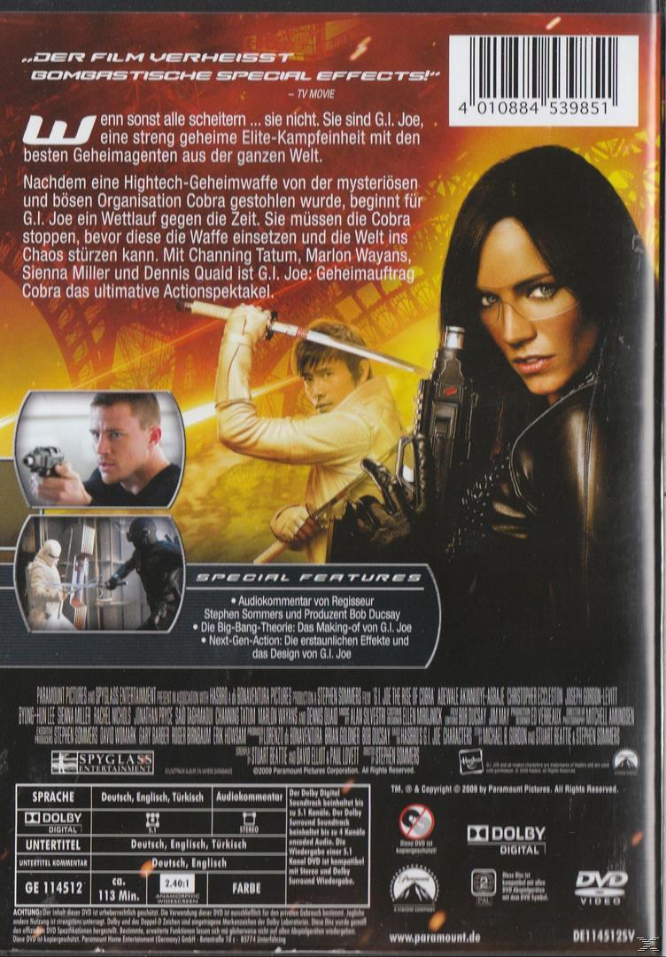 Rückseite der DVD-Hülle für 'G.I. Joe: The Rise of Cobra', mit einer Frau mit Waffe und Text.