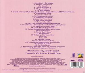 Rückseite einer CD mit einer Titelliste und Credits auf rosa Hintergrund.