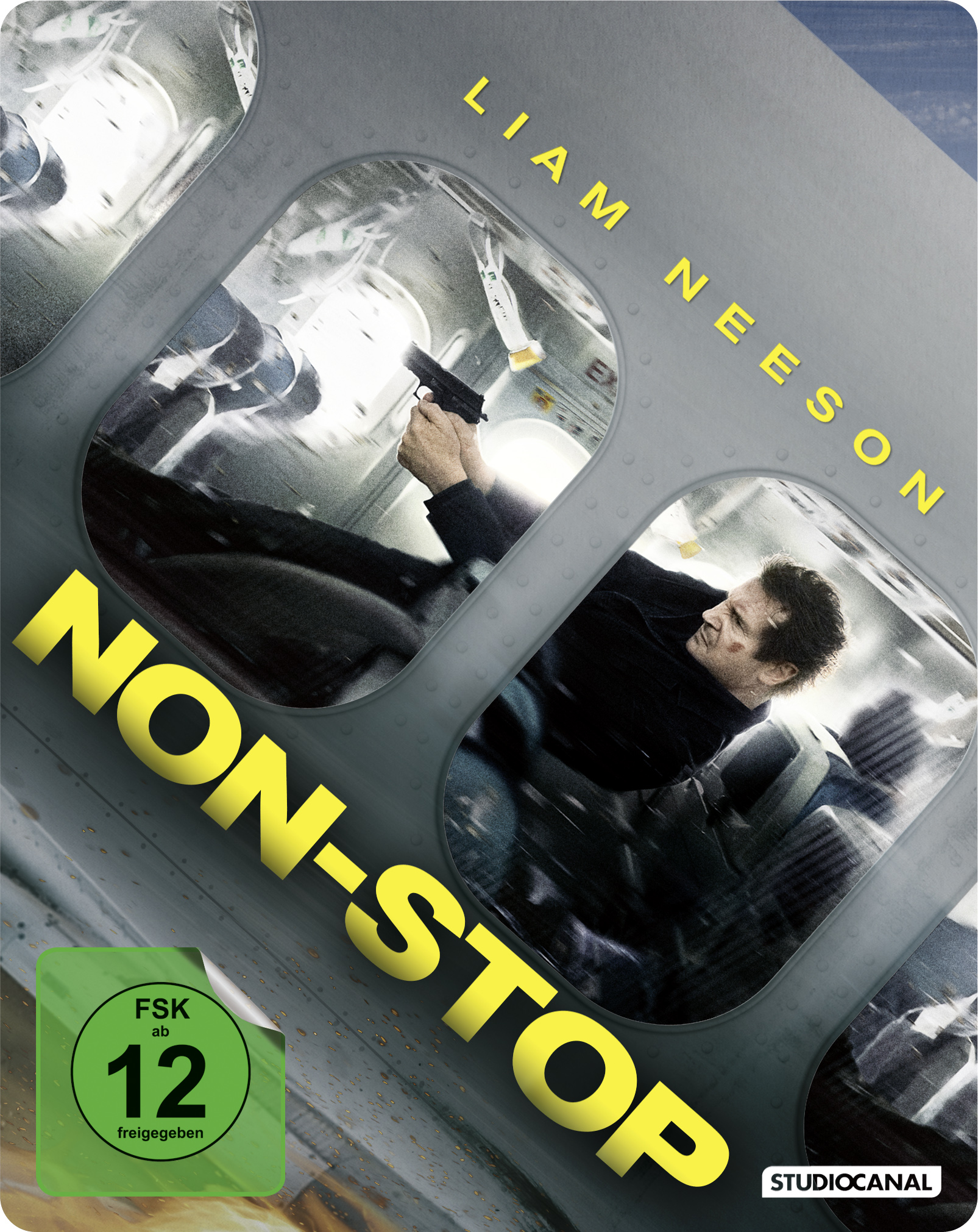 Filmposter mit Liam Neeson, der eine Waffe in einem Flugzeug hält. Text 'NON-STOP' ist sichtbar.