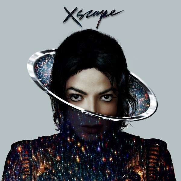 Album borító: Michael Jackson, arcát részben ezüst glória fedi, 'Xscape' név.
