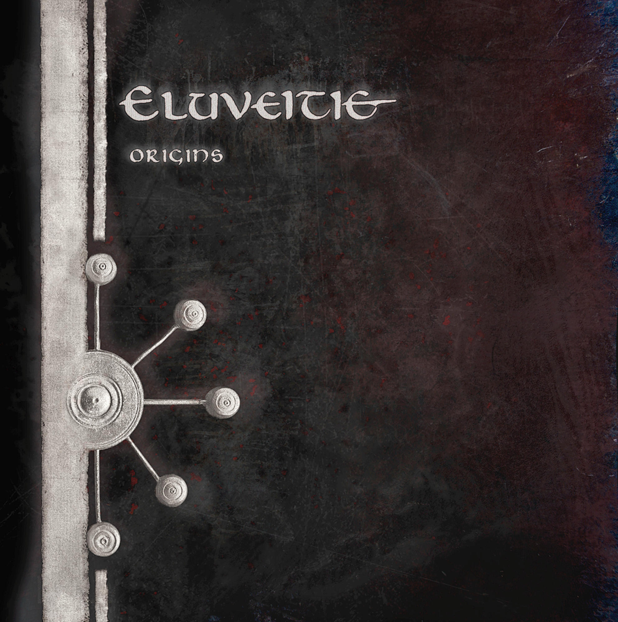 Albumcover: dunkler Hintergrund, weißer Text, Logo und einige dekorative Elemente. Albumtitel: Origins.