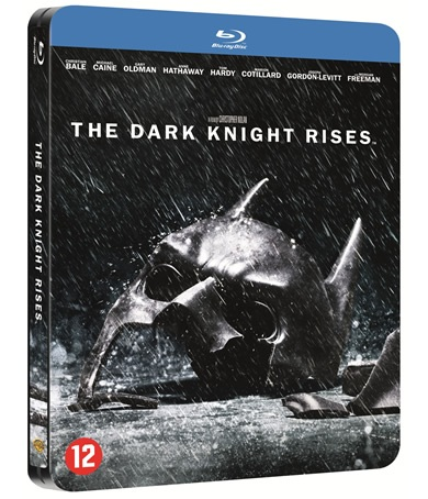 Blu-ray-hoes voor The Dark Knight Rises, met Batmans kap.