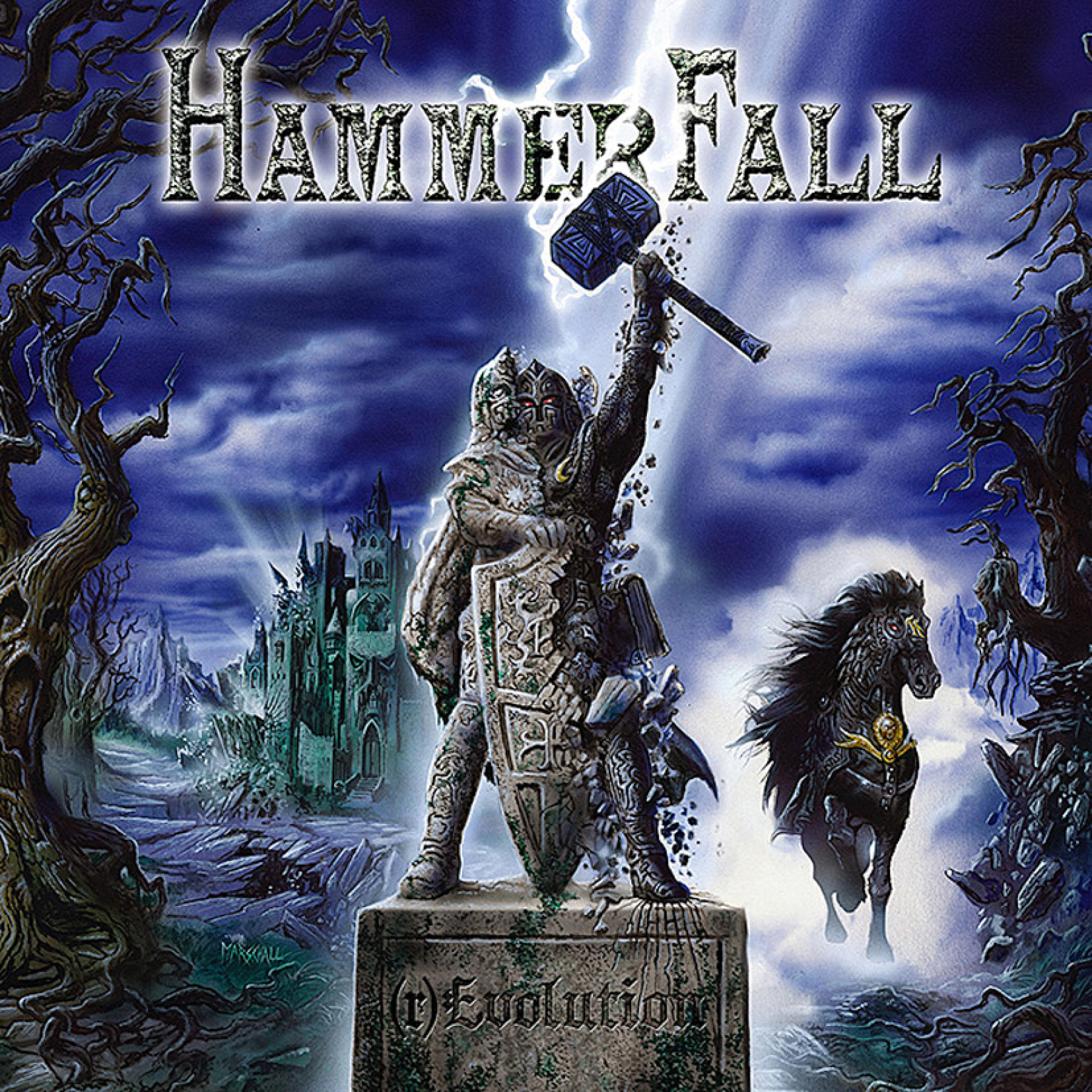 Albumcover. Ein Ritter hebt einen Hammer, Blitz und ein galoppierendes schwarzes Pferd.