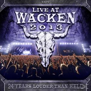 Konzertplakat für 'Live at Wacken 2013' mit Bullenschädel und Publikum.