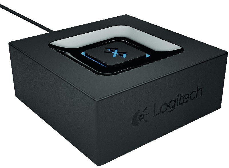 Ein schwarzer Logitech Bluetooth Audio-Adapter. Verfügt über ein Bluetooth-Logo.
