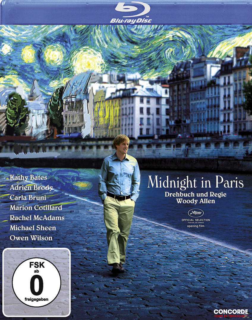 Filmcover: Mann geht auf Kopfsteinpflaster, Sternennacht Hintergrund, Titel 'Midnight in Paris'.