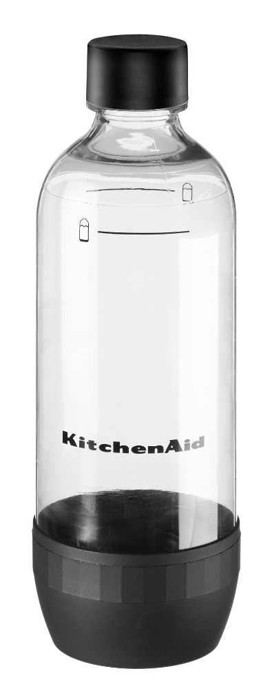Klare KitchenAid Soda-Flasche mit schwarzem Boden und Deckel.