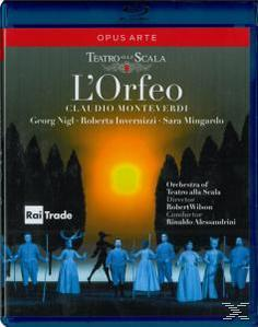 L'Orfeo Blu-ray Cover. Figuren in blauen Roben. Sonnenuntergang im Hintergrund. Titeltext oben.