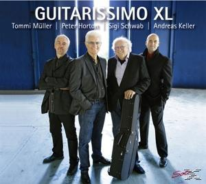 Guitarissimo XL Albumcover. Vier Männer mit Instrumenten vor blauem Hintergrund.