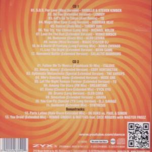 CD-Rückseite mit Titelliste und Spiralhintergrund. Der Text ist weiß.