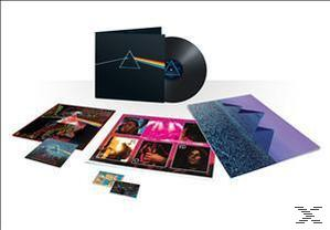 Couverture de l'album : Pink Floyd. La couverture de l'album a un fond noir et un triangle arc-en-ciel.