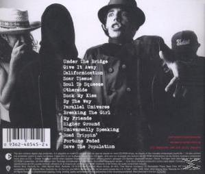 Schwarz-Weiß-CD-Cover. Eine Band steht in einer Gruppe, mit Songtiteln und Credits auf der Seite.
