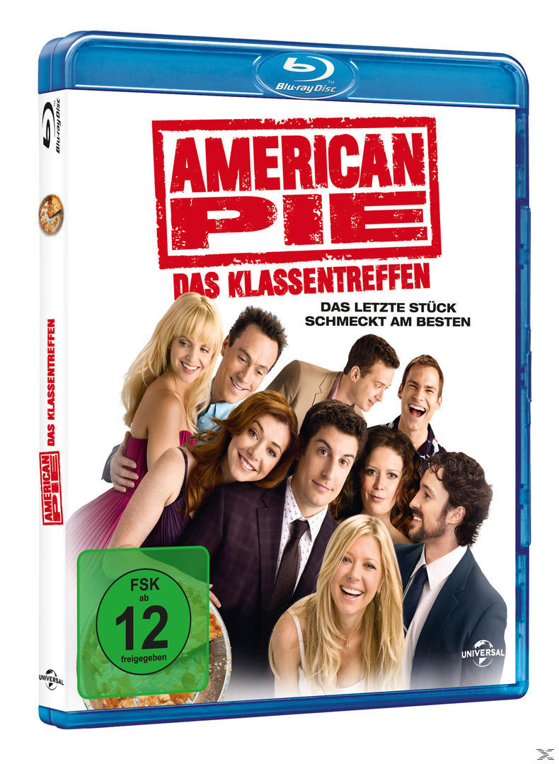 Filmcover: Gruppe von Menschen, die lächeln, der Titel 'American Pie Das Klassentreffen', mit einem Kuchen.