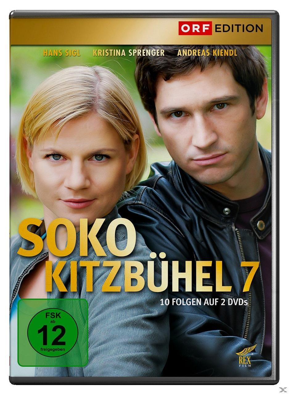 Zwei Personen schauen den Betrachter an. Text: SOKO KITZBÜHEL 7. Grünes Etikett: FSK 12.